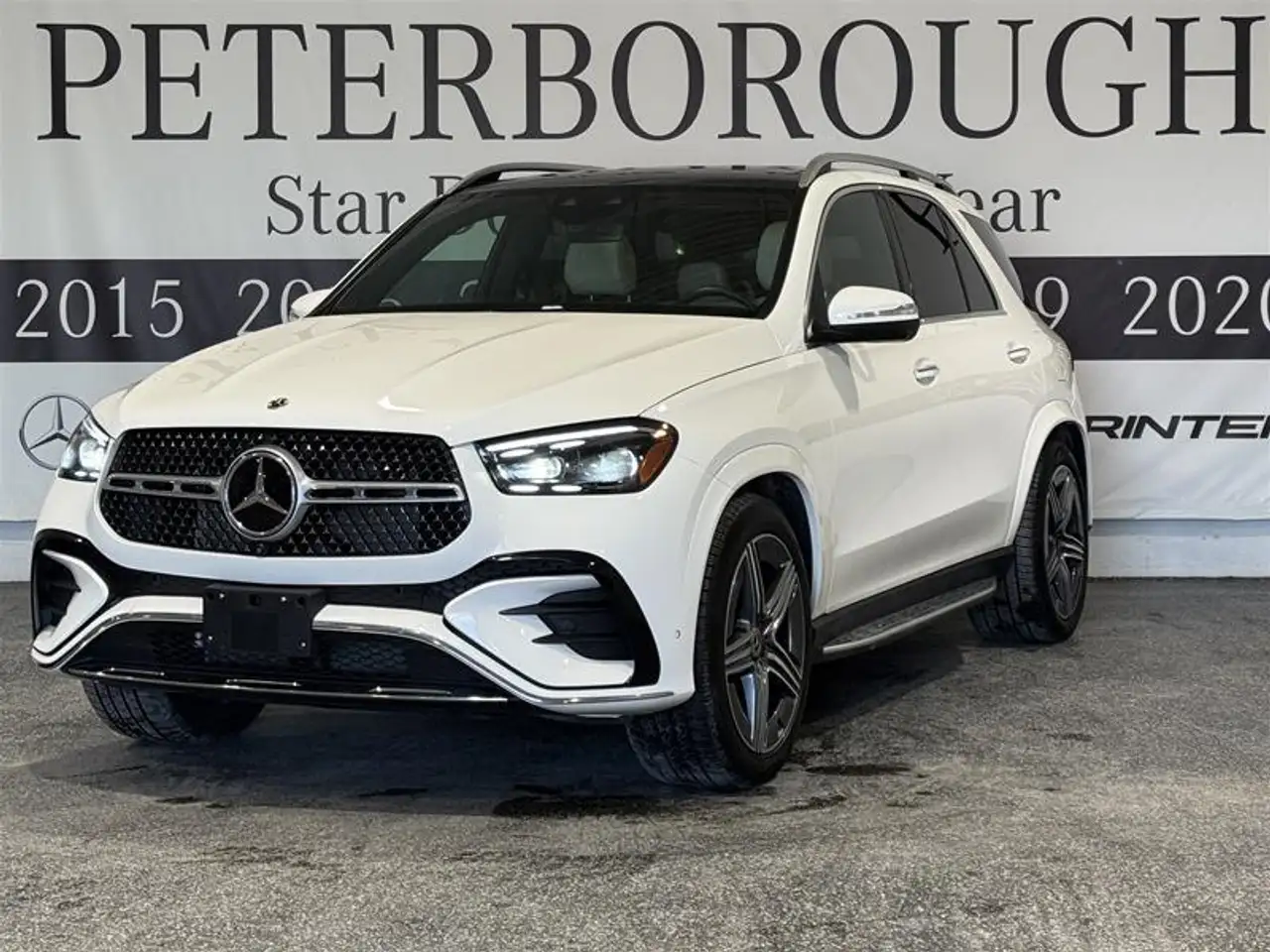 Mercedes-Benz GLE снимка Mercedes-Benz GLE