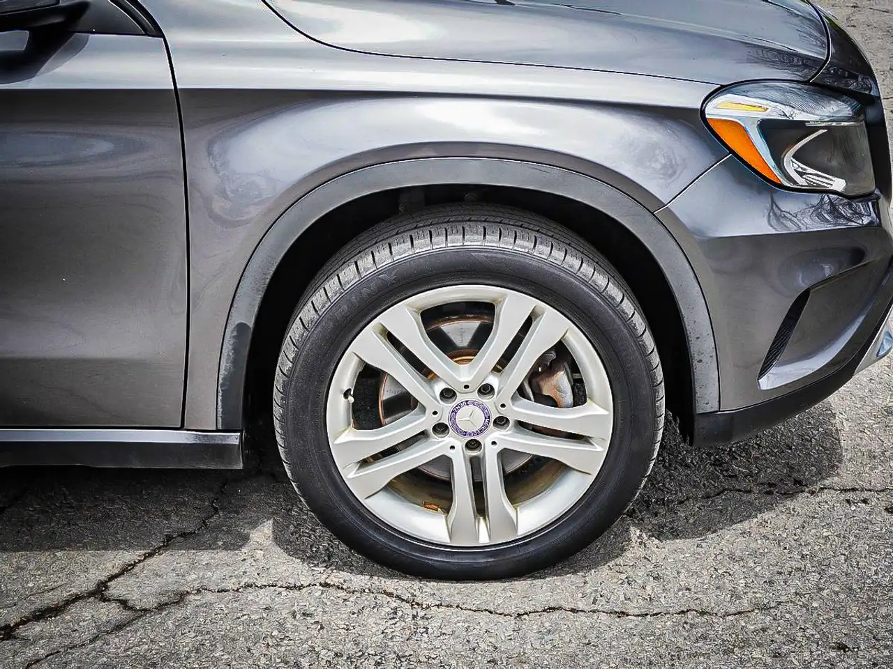 Mercedes-Benz GLA photo Mercedes-Benz GLA