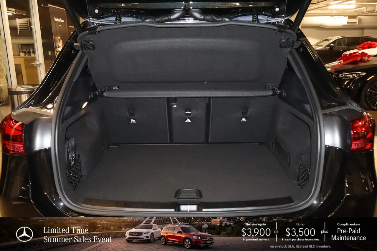 Mercedes-Benz GLA снимка Mercedes-Benz GLA