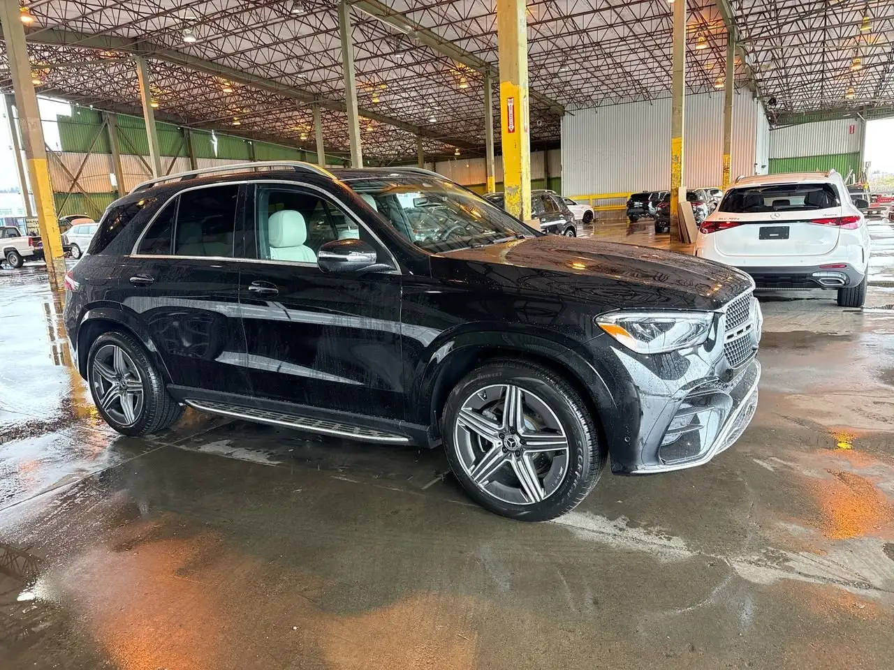 Mercedes-Benz GLE снимка Mercedes-Benz GLE
