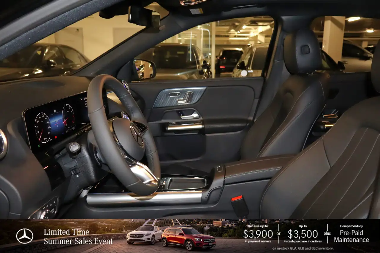 Mercedes-Benz GLA снимка Mercedes-Benz GLA