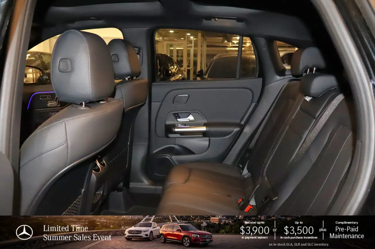 Mercedes-Benz GLA снимка Mercedes-Benz GLA