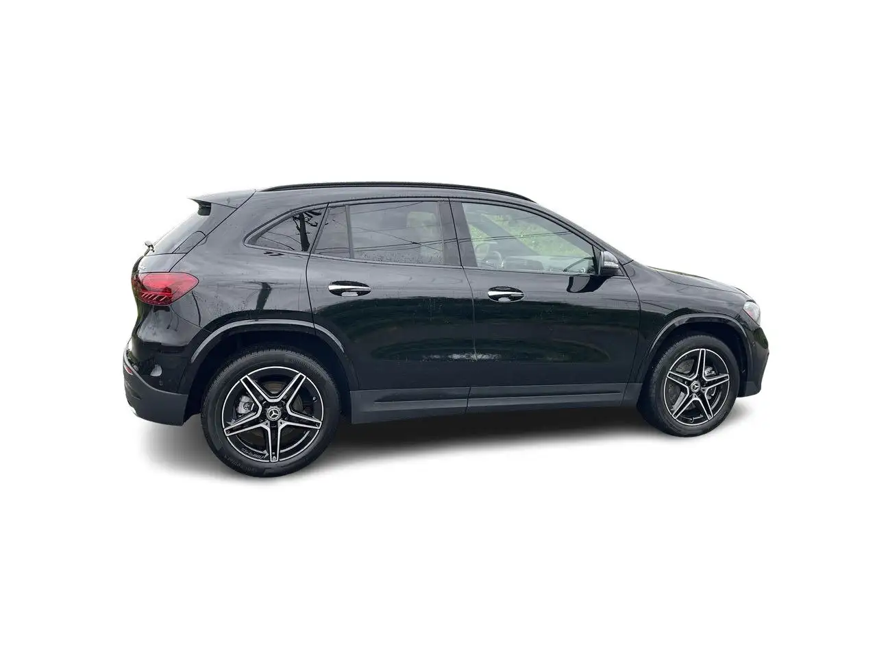 Mercedes-Benz GLA снимка Mercedes-Benz GLA