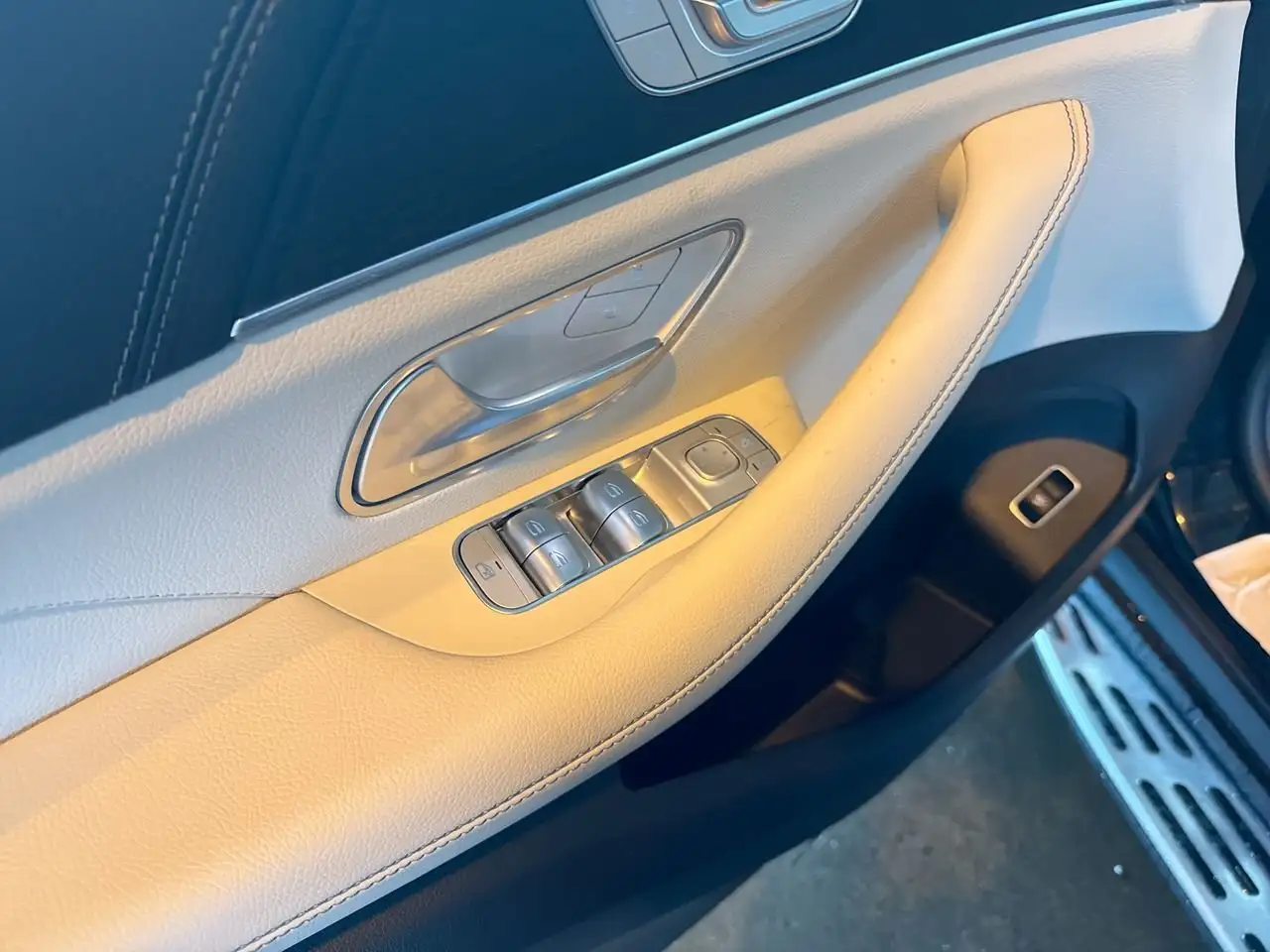Mercedes-Benz GLE снимка Mercedes-Benz GLE
