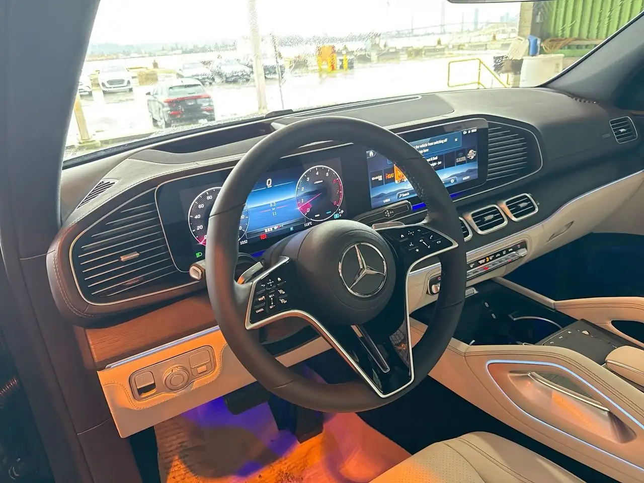 Mercedes-Benz GLE снимка Mercedes-Benz GLE