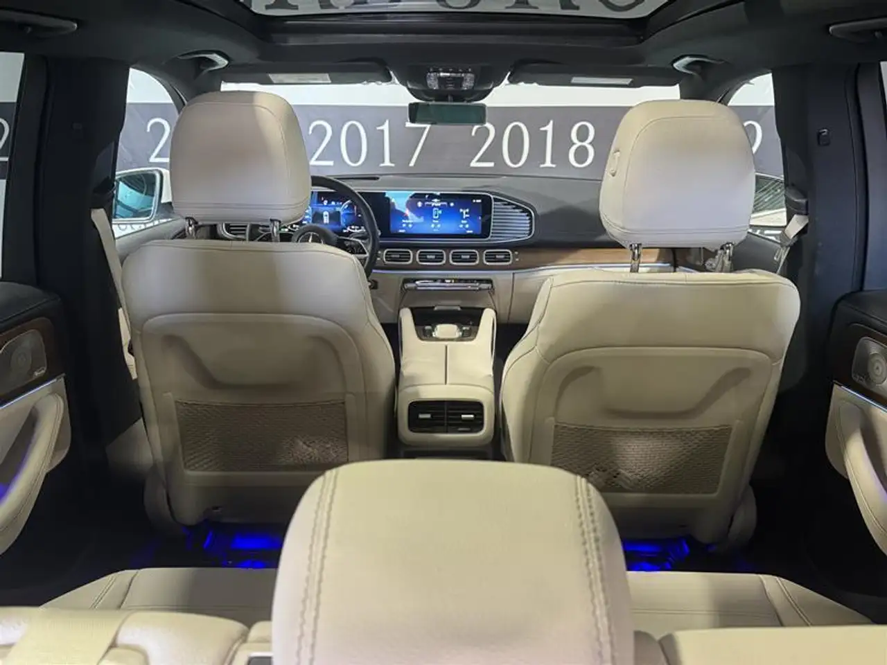 Mercedes-Benz GLE снимка Mercedes-Benz GLE