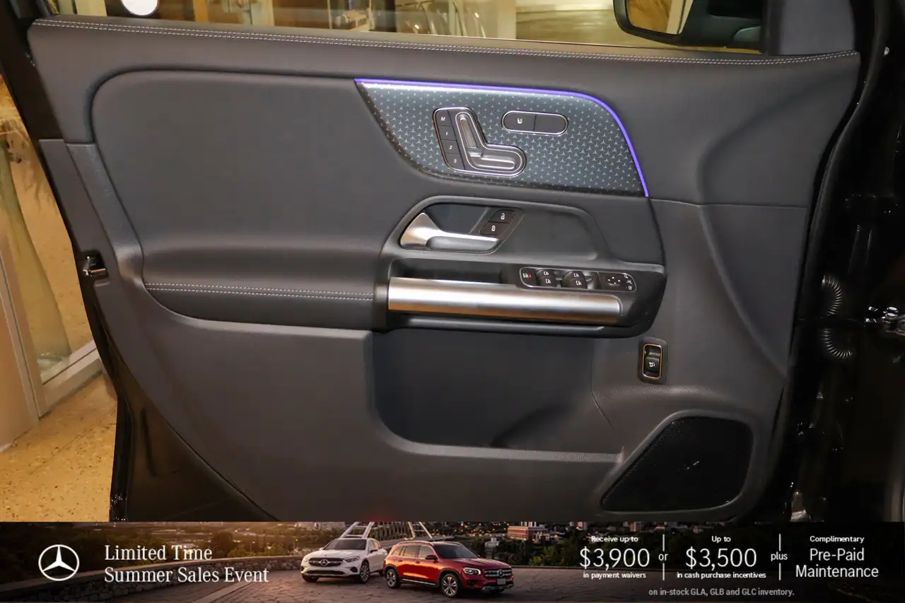 Mercedes-Benz GLA снимка Mercedes-Benz GLA