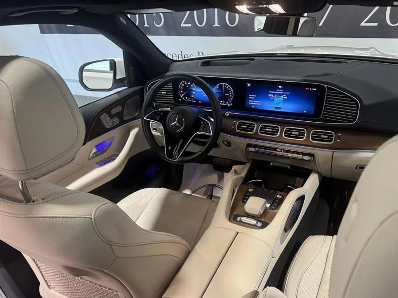 Mercedes-Benz GLE снимка Mercedes-Benz GLE