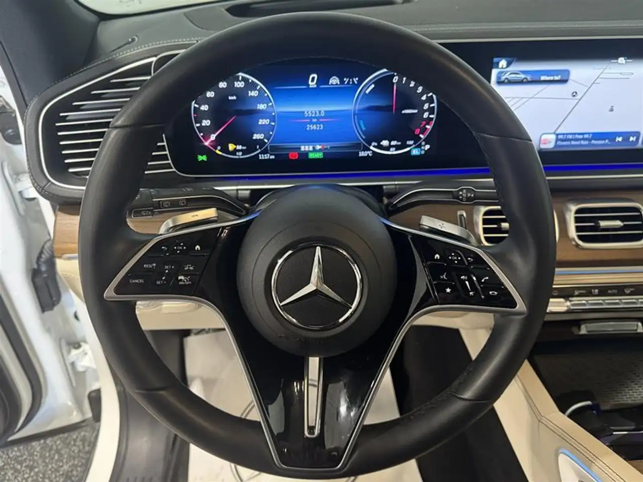 Mercedes-Benz GLE снимка Mercedes-Benz GLE