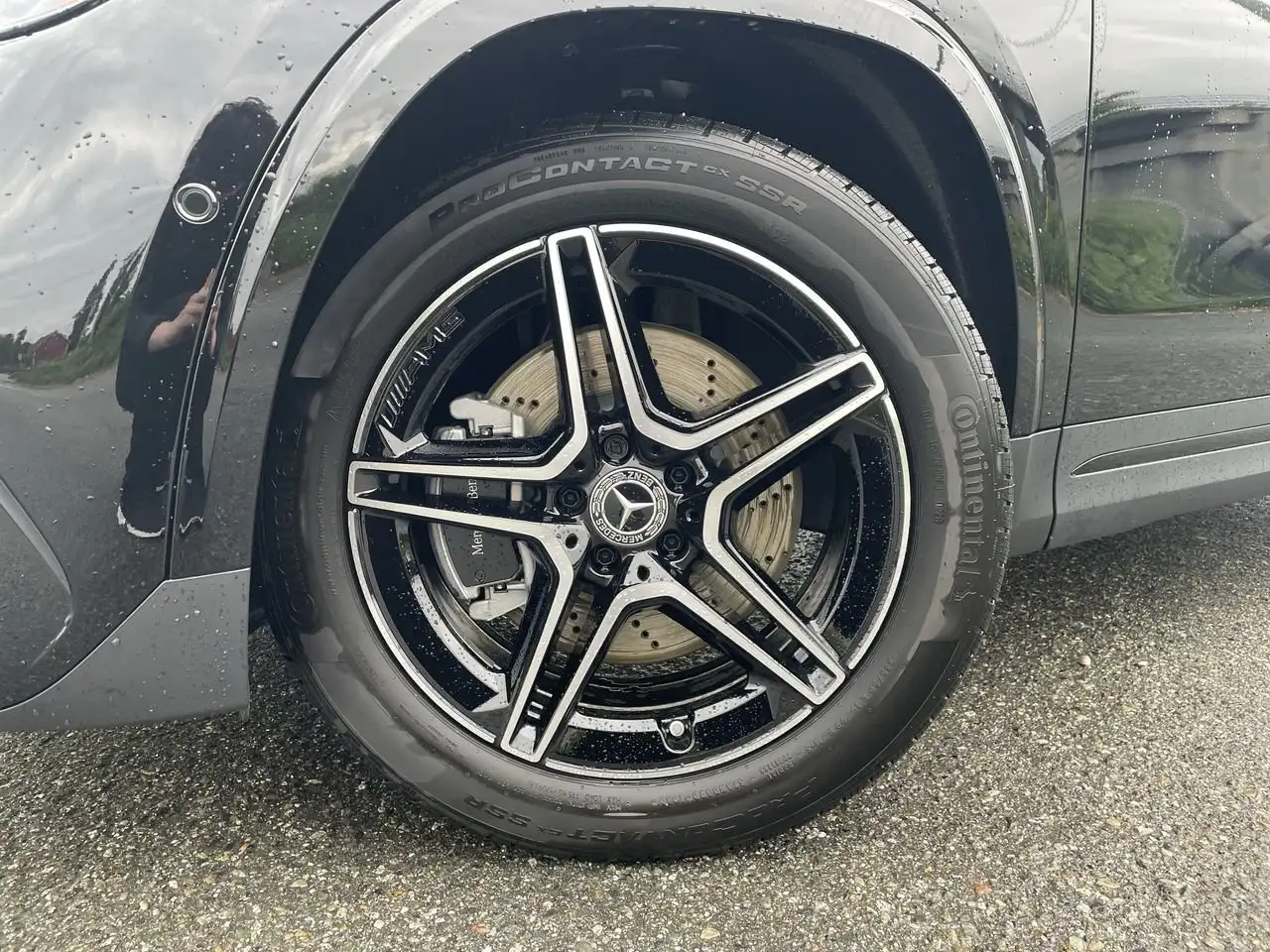 Mercedes-Benz GLA снимка Mercedes-Benz GLA