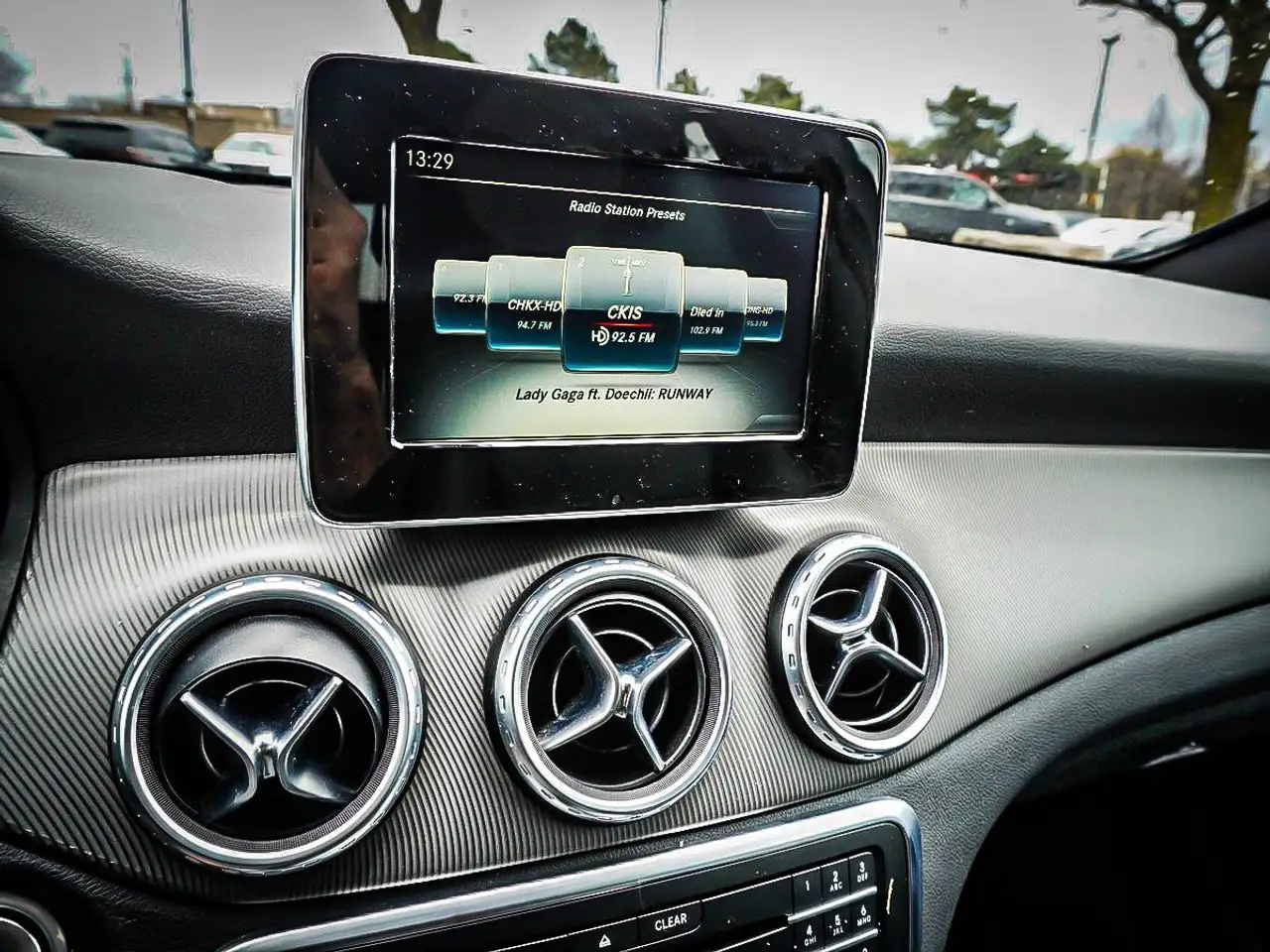 Mercedes-Benz GLA photo Mercedes-Benz GLA