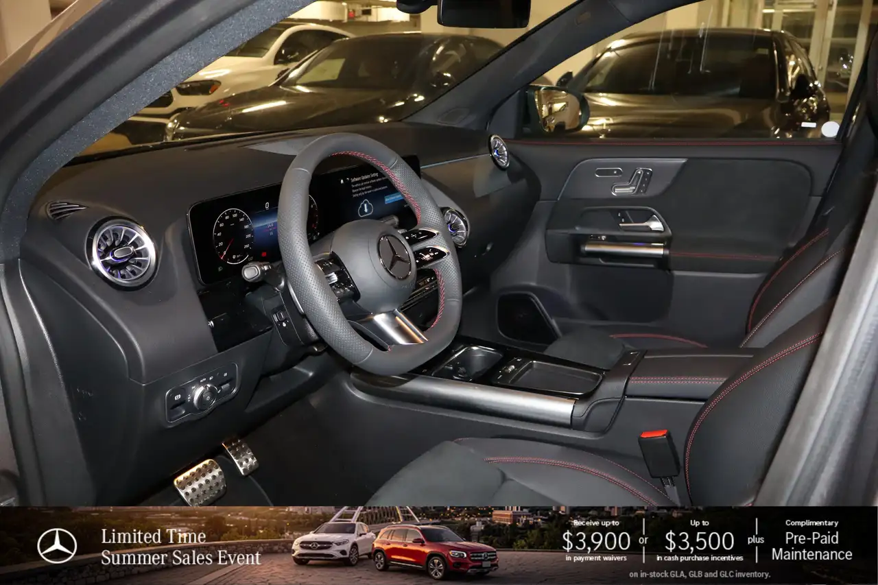 Mercedes-Benz GLA снимка Mercedes-Benz GLA