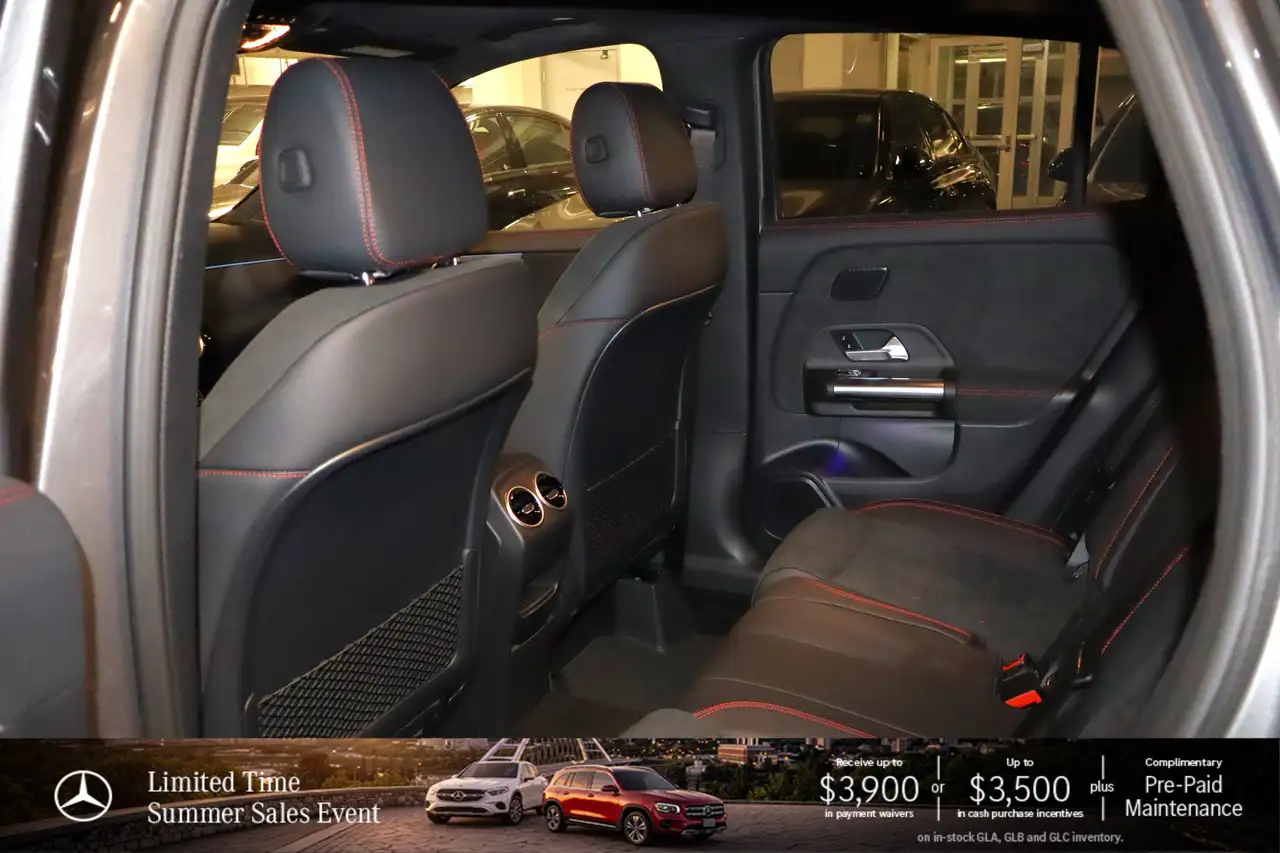 Mercedes-Benz GLA снимка Mercedes-Benz GLA