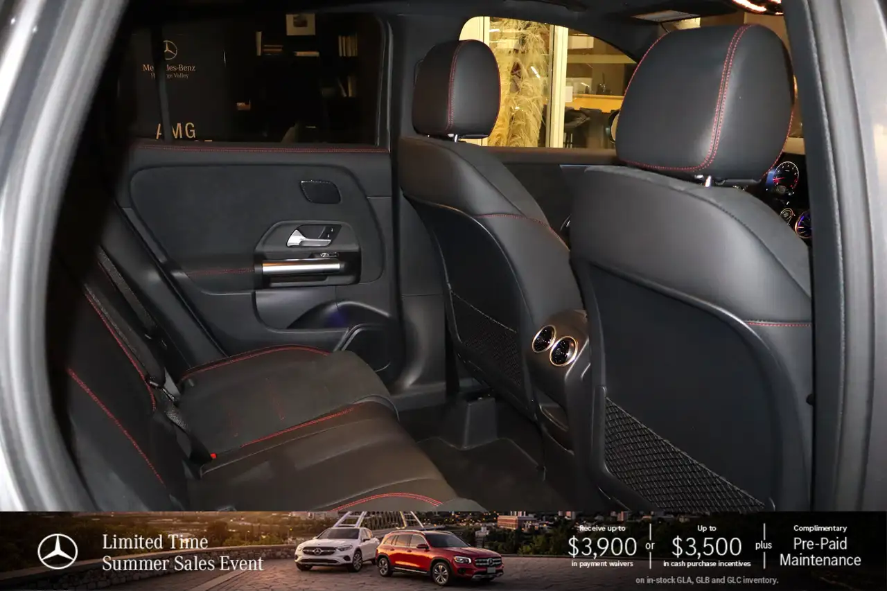 Mercedes-Benz GLA снимка Mercedes-Benz GLA