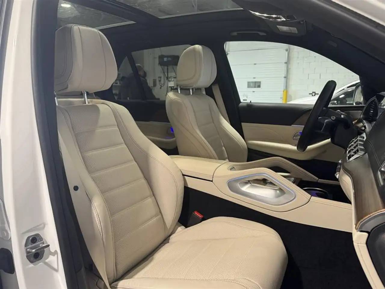 Mercedes-Benz GLE снимка Mercedes-Benz GLE