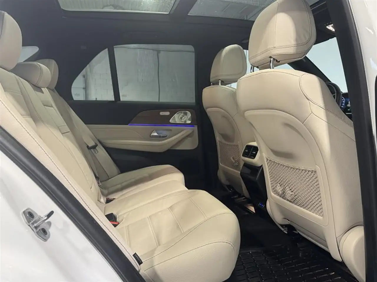 Mercedes-Benz GLE снимка Mercedes-Benz GLE