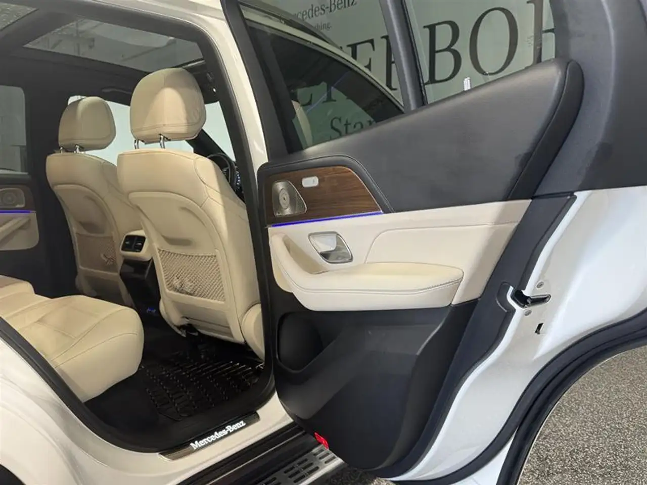 Mercedes-Benz GLE снимка Mercedes-Benz GLE