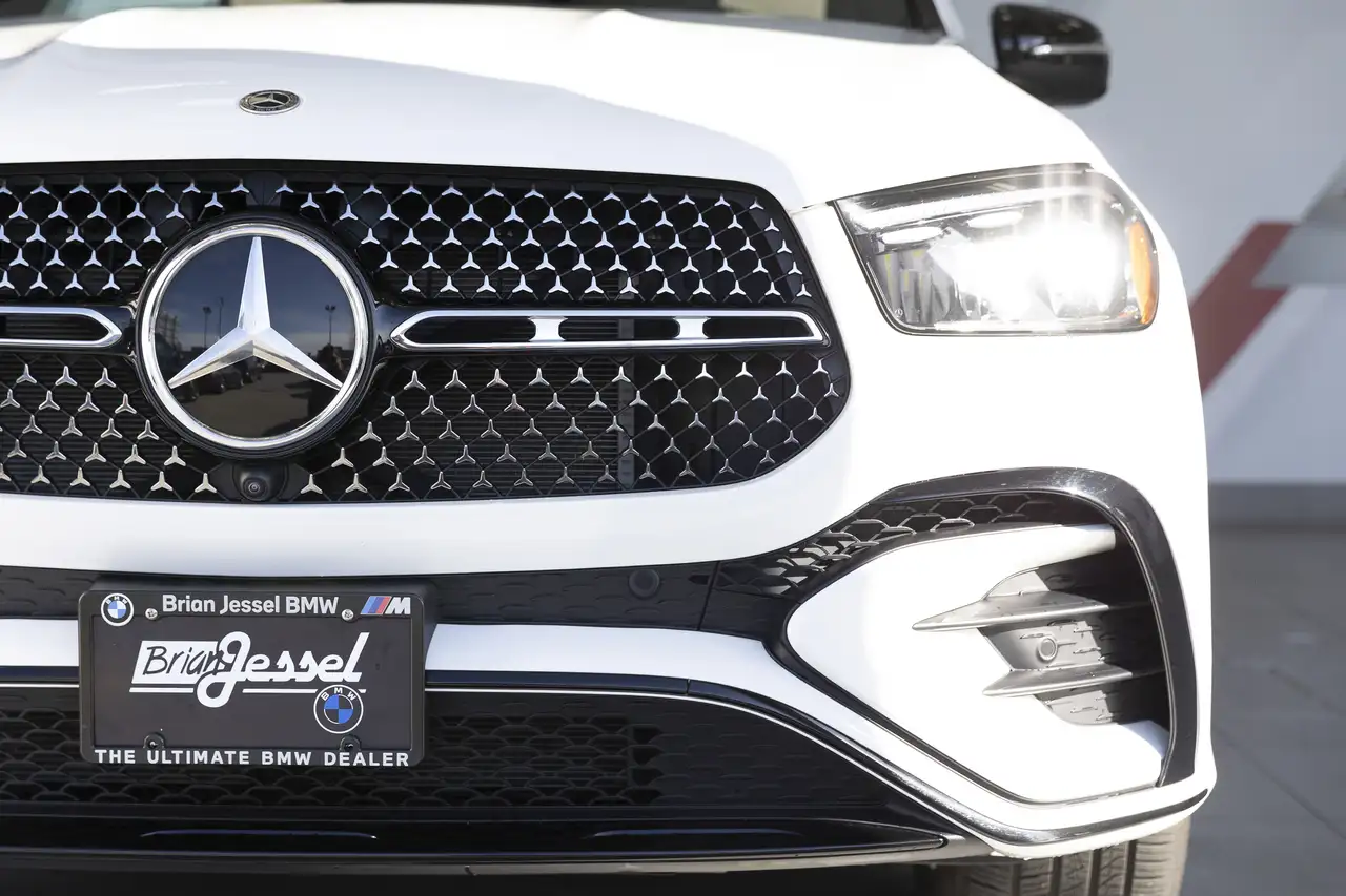 Mercedes-Benz GLE снимка Mercedes-Benz GLE
