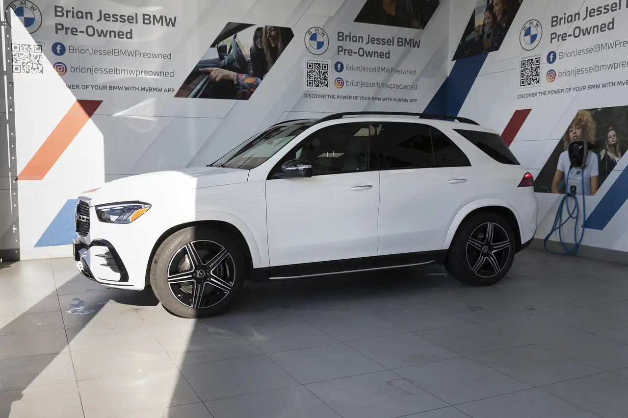Mercedes-Benz GLE снимка Mercedes-Benz GLE