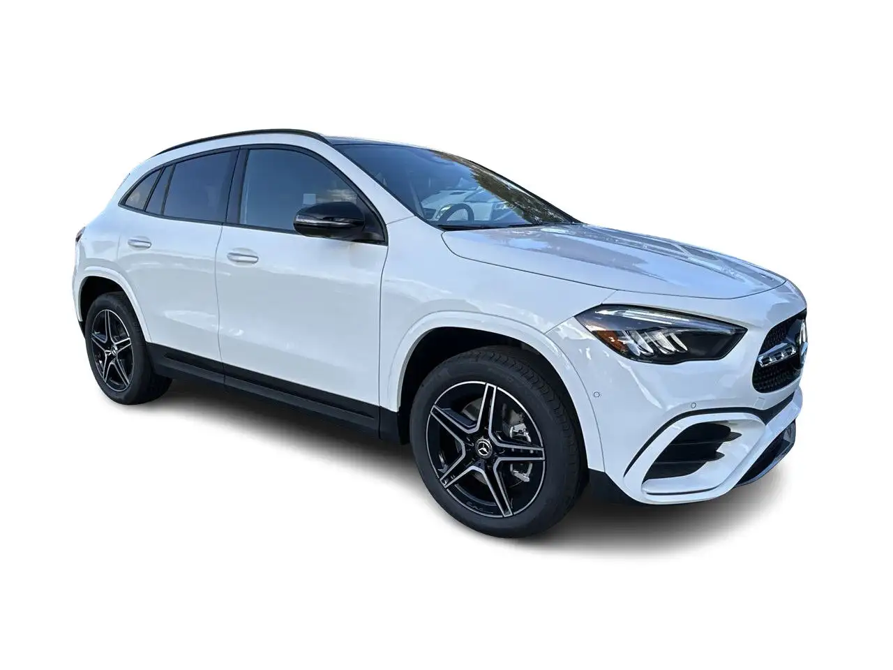 Mercedes-Benz GLA снимка Mercedes-Benz GLA