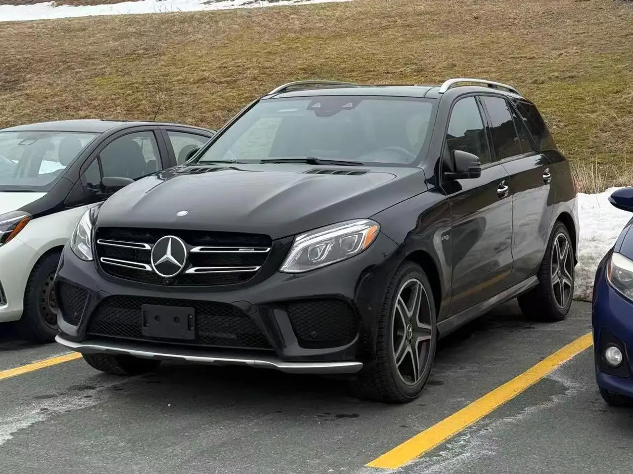 Mercedes-Benz GLE снимка Mercedes-Benz GLE