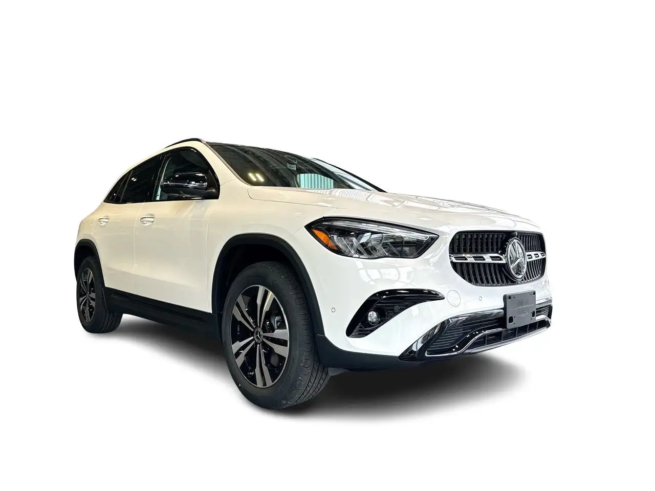 Mercedes-Benz GLA снимка Mercedes-Benz GLA