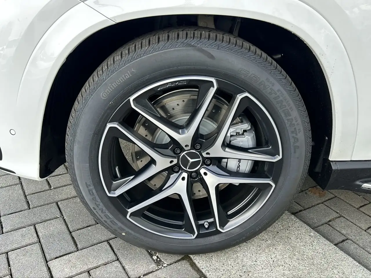 Mercedes-Benz GLE снимка Mercedes-Benz GLE