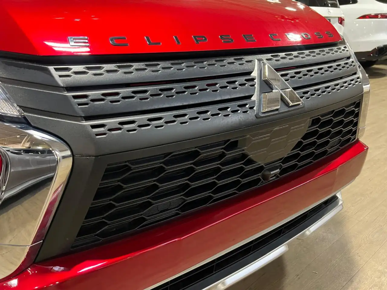 Mitsubishi Eclipse Cross снимка Mitsubishi Eclipse Cross