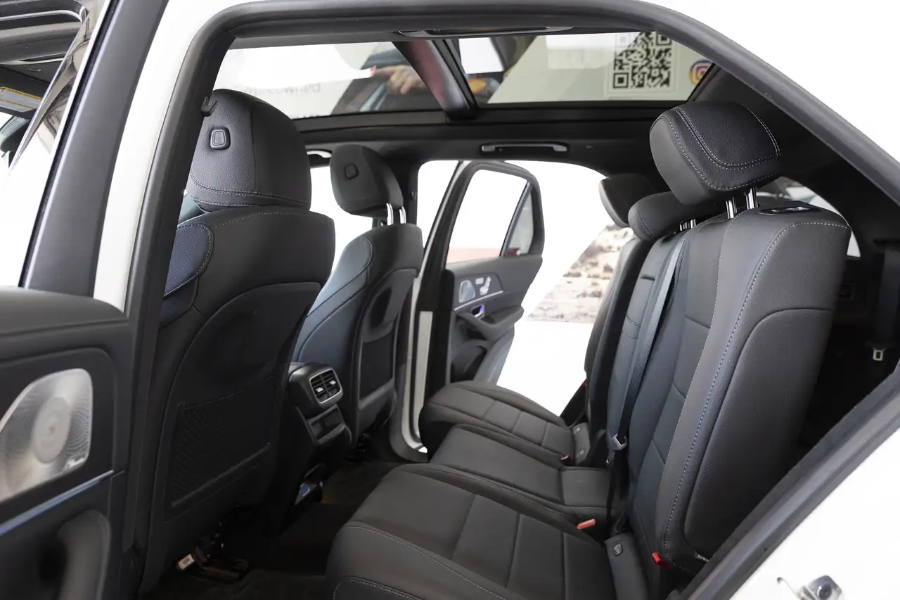 Mercedes-Benz GLE снимка Mercedes-Benz GLE