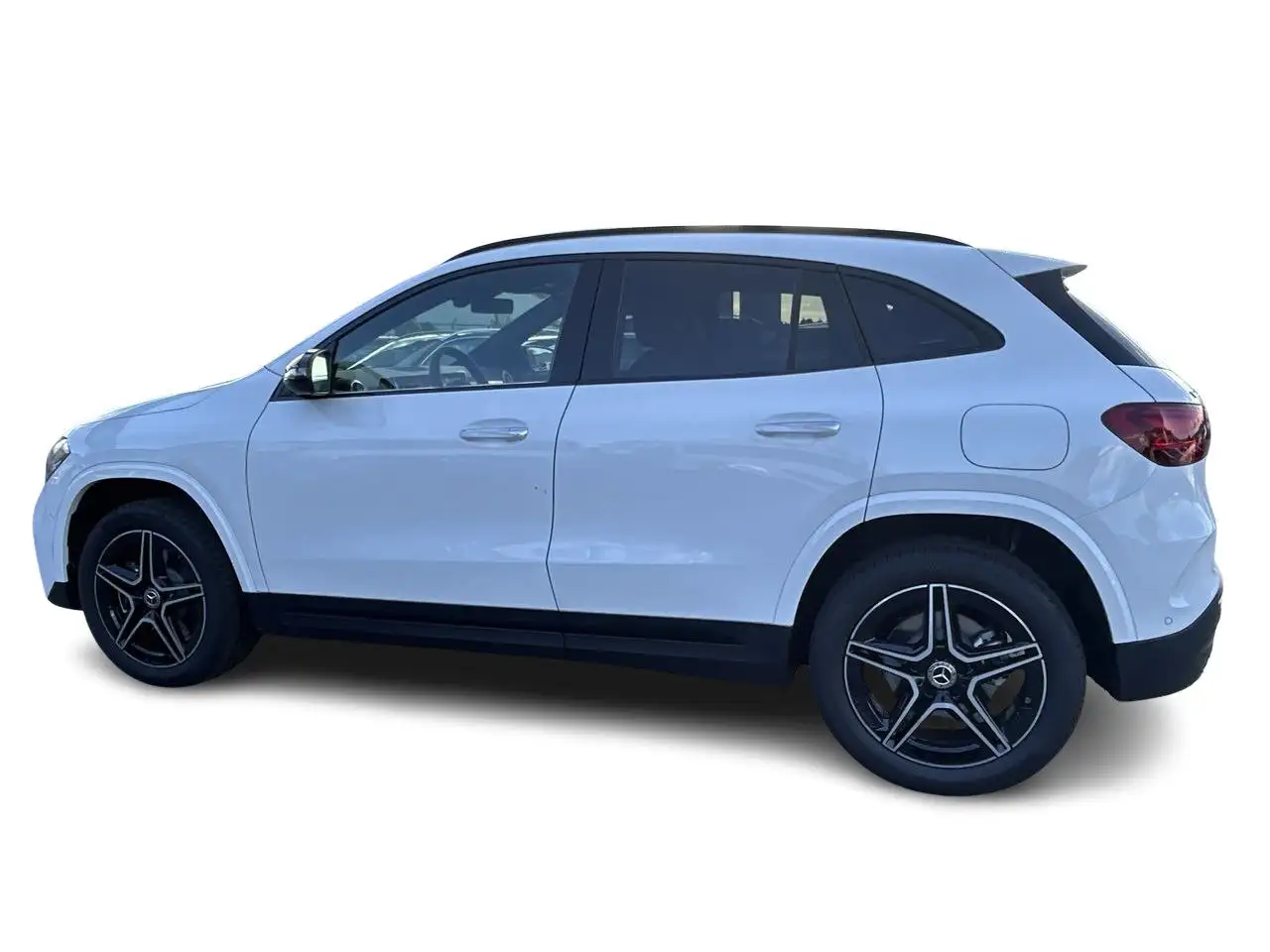 Mercedes-Benz GLA снимка Mercedes-Benz GLA