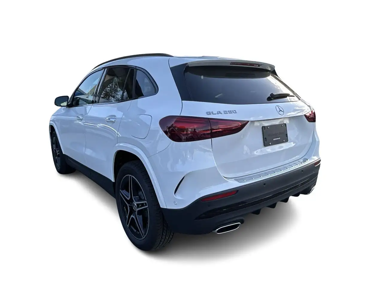 Mercedes-Benz GLA снимка Mercedes-Benz GLA