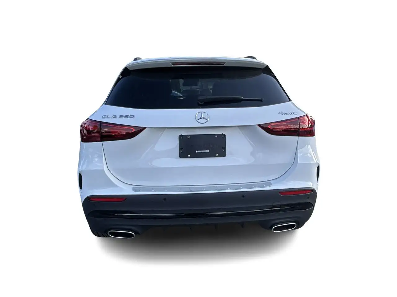 Mercedes-Benz GLA снимка Mercedes-Benz GLA