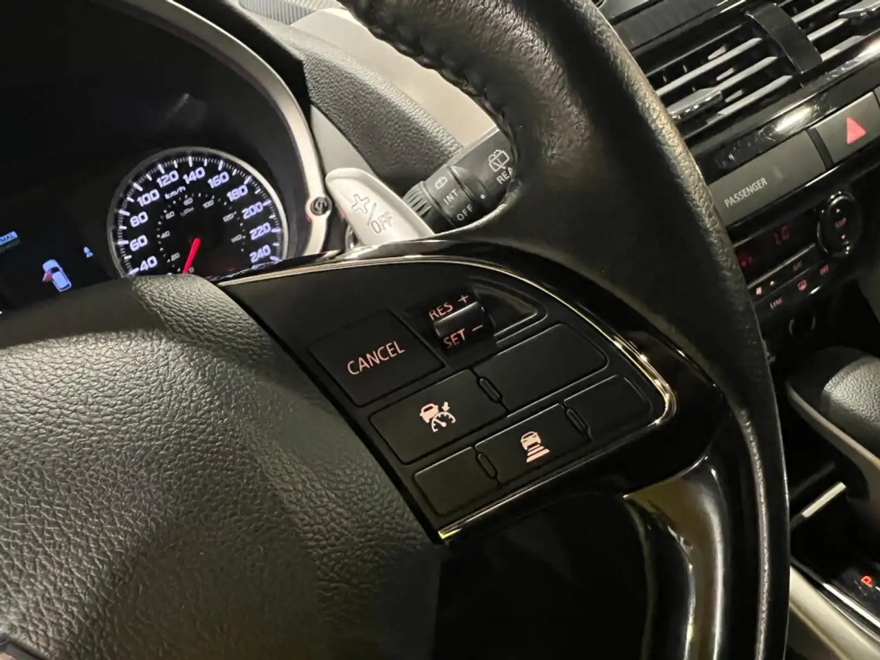 Mitsubishi Eclipse Cross снимка Mitsubishi Eclipse Cross