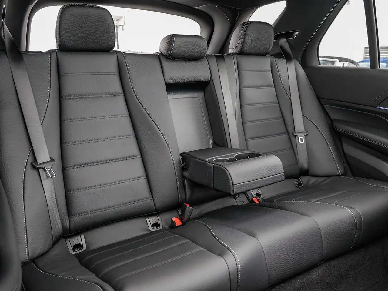 Mercedes-Benz GLE снимка Mercedes-Benz GLE
