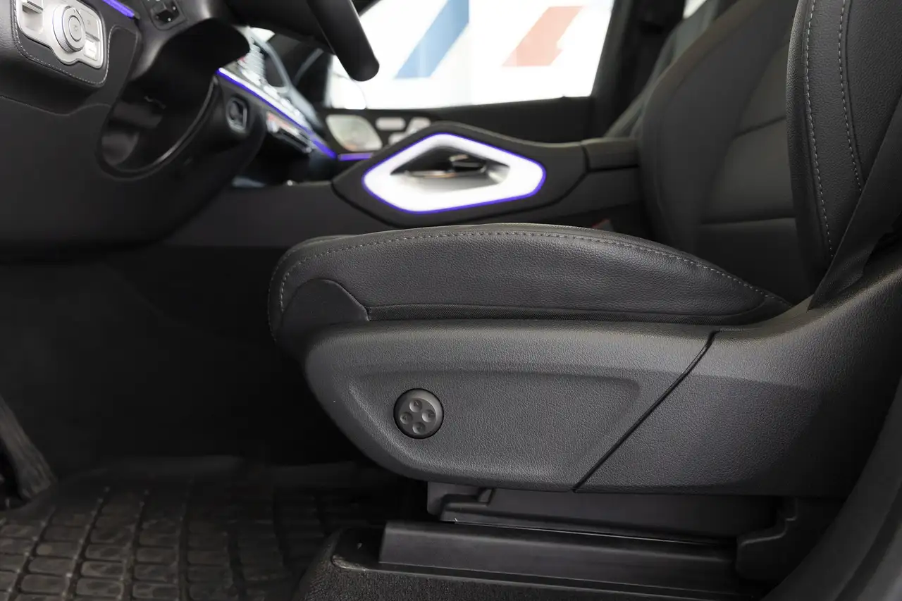 Mercedes-Benz GLE снимка Mercedes-Benz GLE