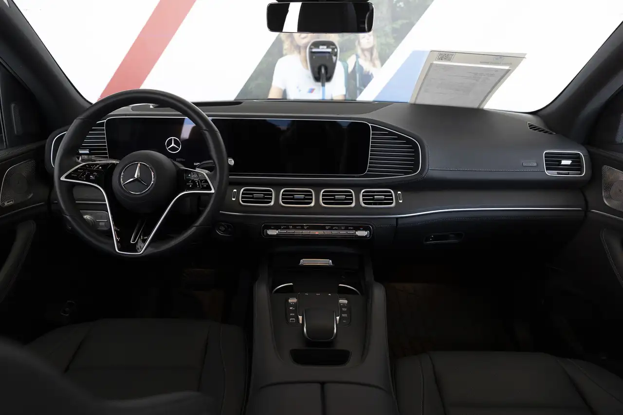 Mercedes-Benz GLE снимка Mercedes-Benz GLE