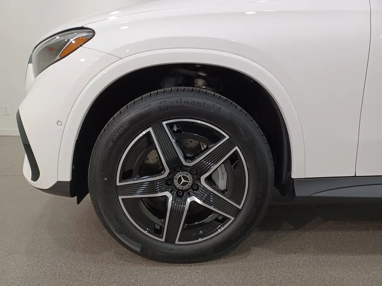 Mercedes-Benz GLC снимка Mercedes-Benz GLC