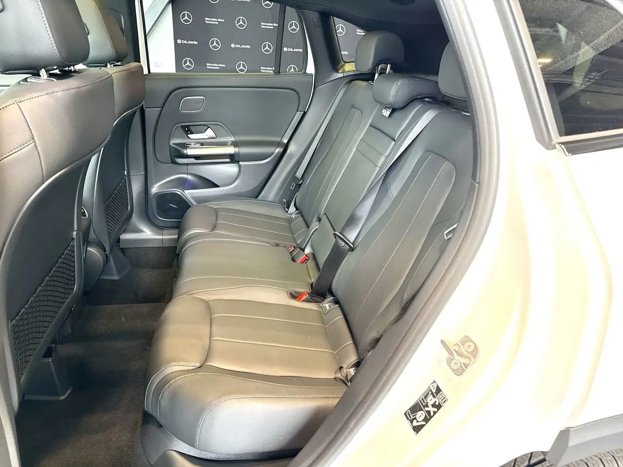 Mercedes-Benz GLA снимка Mercedes-Benz GLA