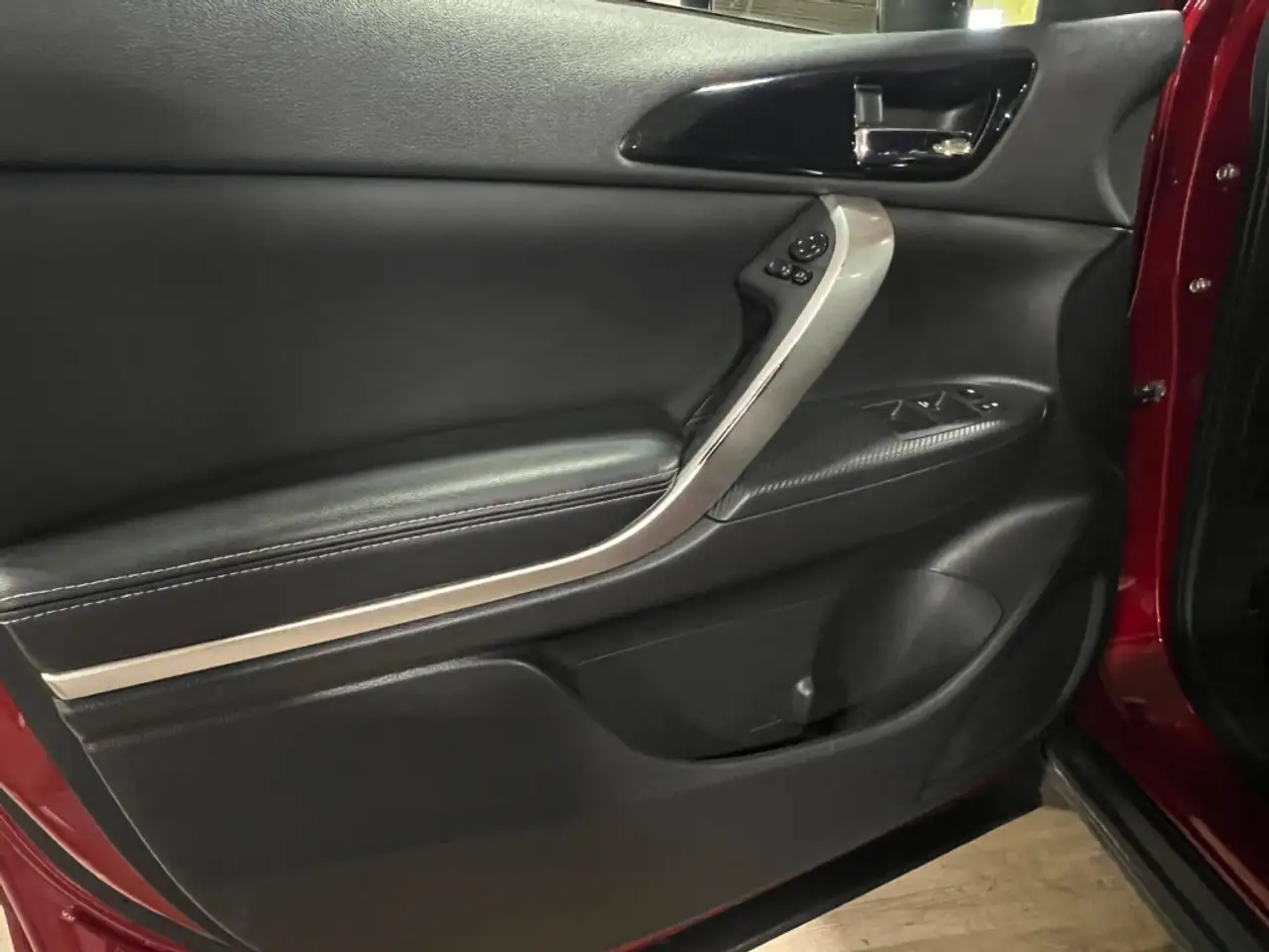 Mitsubishi Eclipse Cross снимка Mitsubishi Eclipse Cross