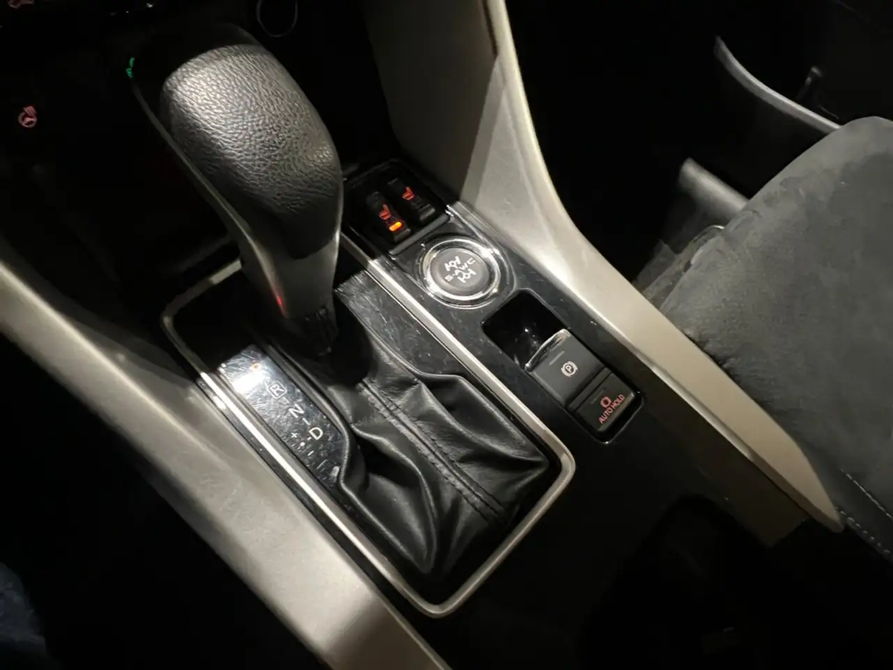 Mitsubishi Eclipse Cross снимка Mitsubishi Eclipse Cross