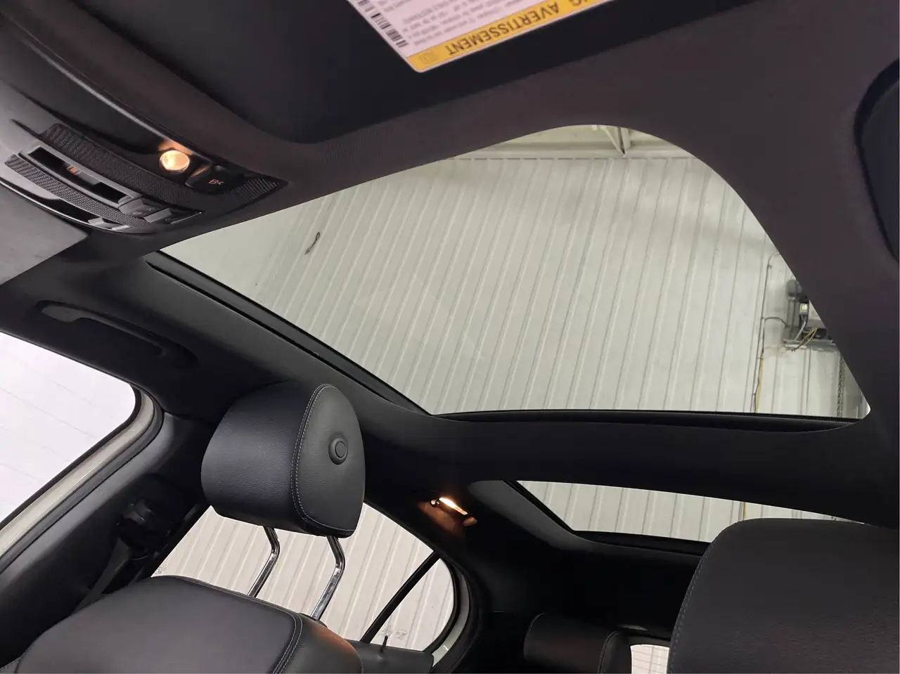 Mercedes-Benz GLA снимка Mercedes-Benz GLA