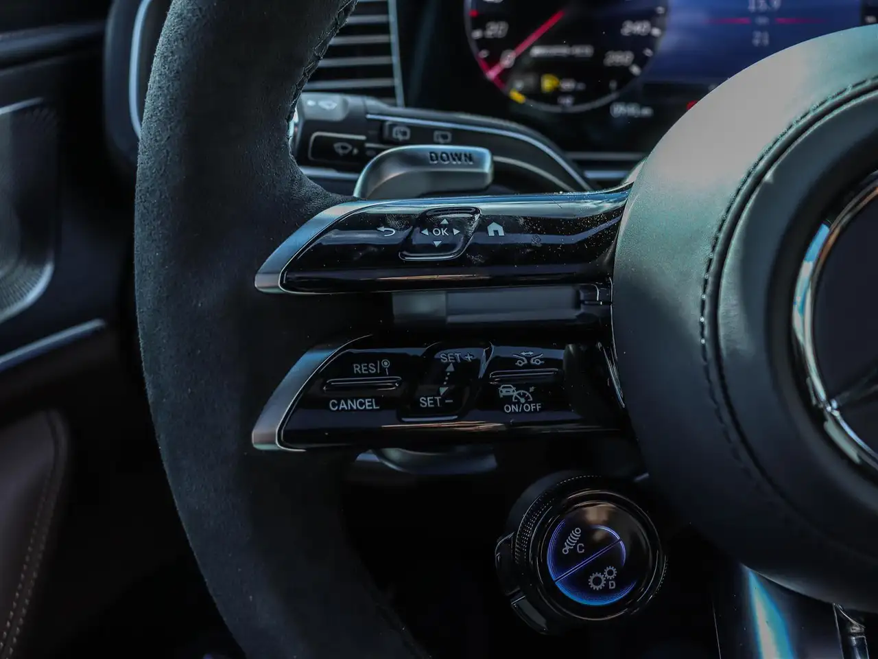 Mercedes-Benz GLE снимка Mercedes-Benz GLE