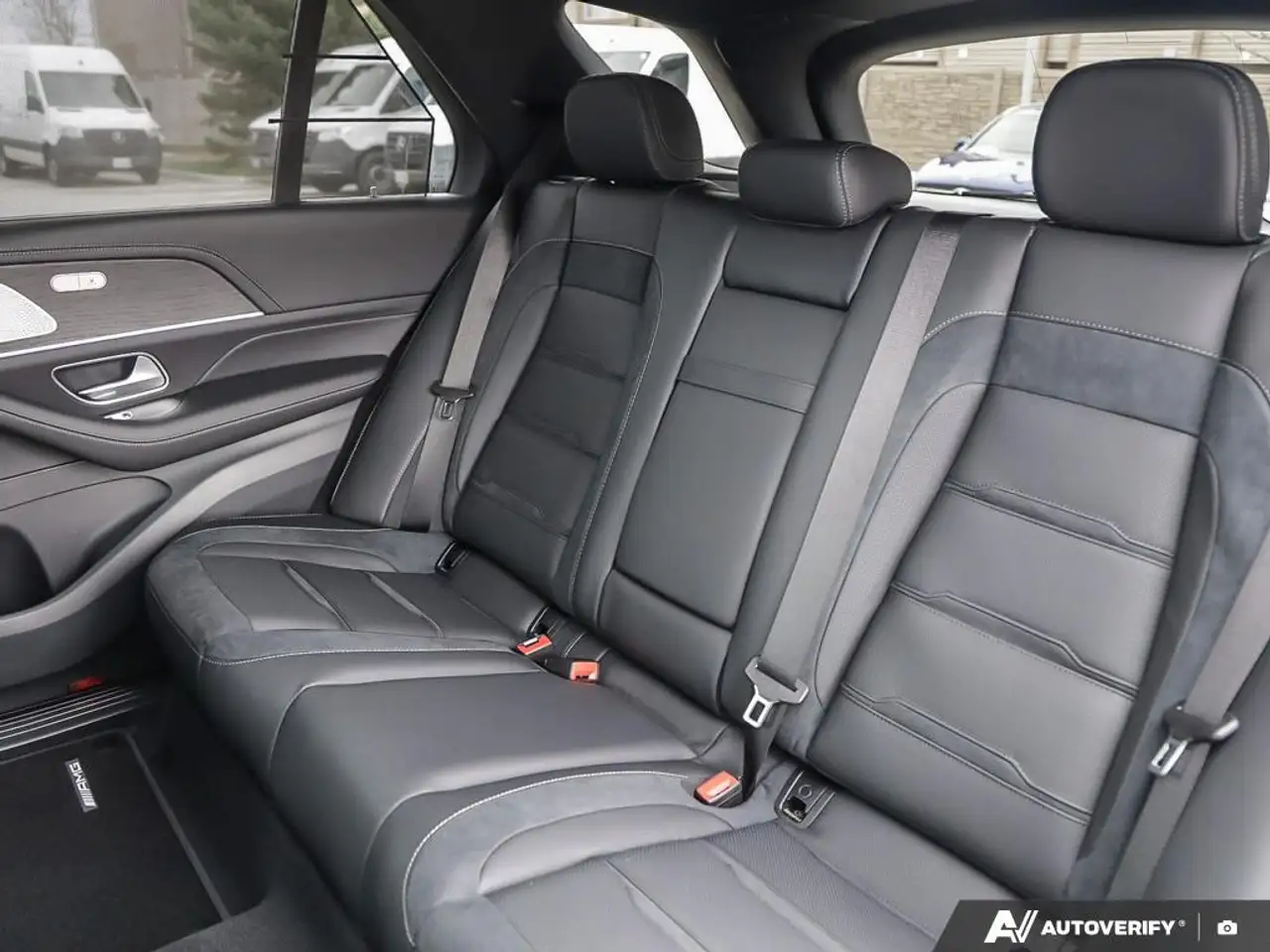 Mercedes-Benz GLE снимка Mercedes-Benz GLE