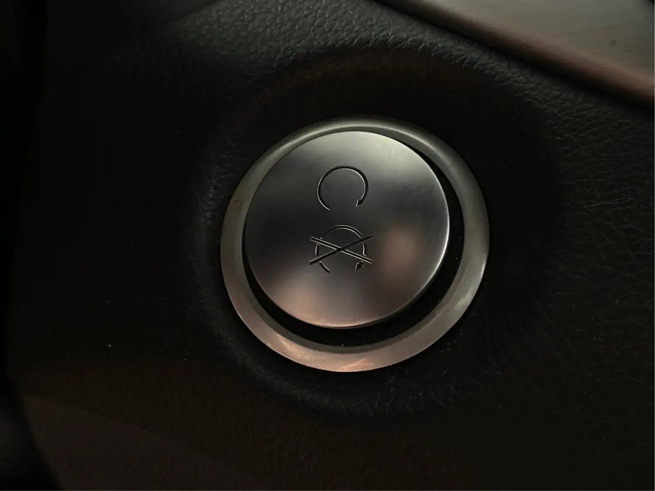 Mercedes-Benz GLA снимка Mercedes-Benz GLA