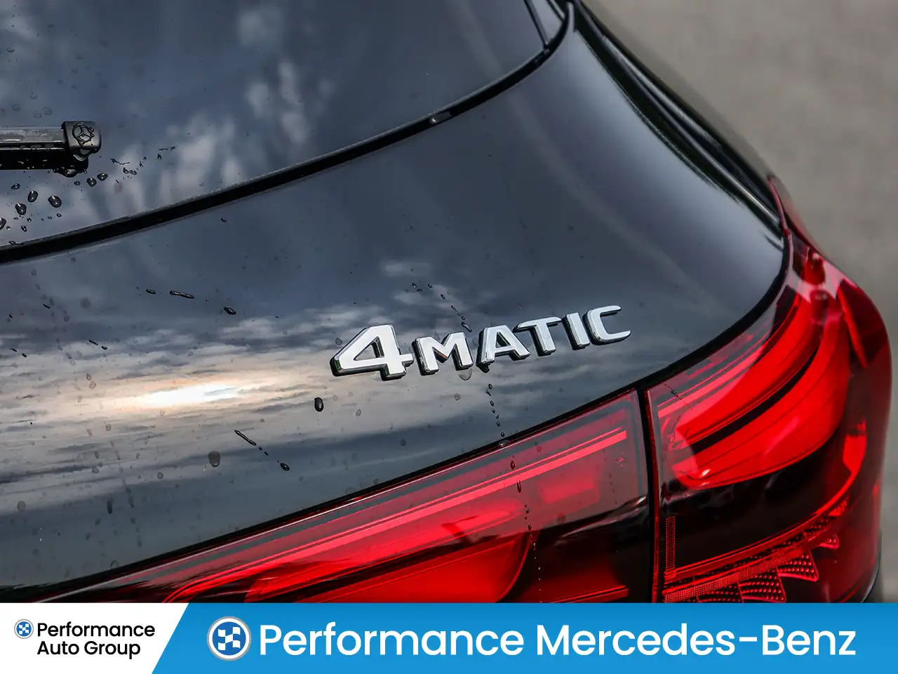 Mercedes-Benz GLA снимка Mercedes-Benz GLA