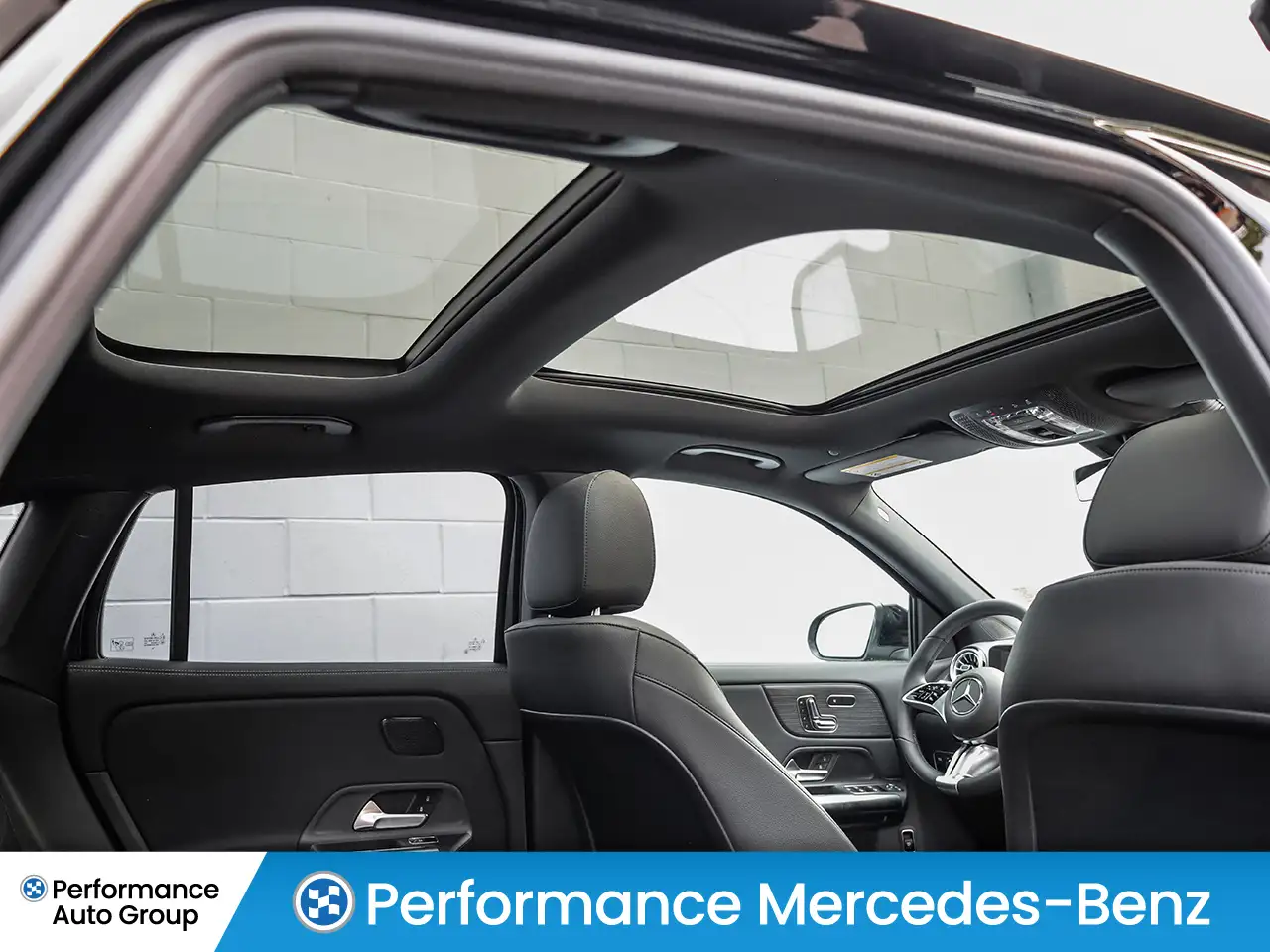 Mercedes-Benz GLA снимка Mercedes-Benz GLA