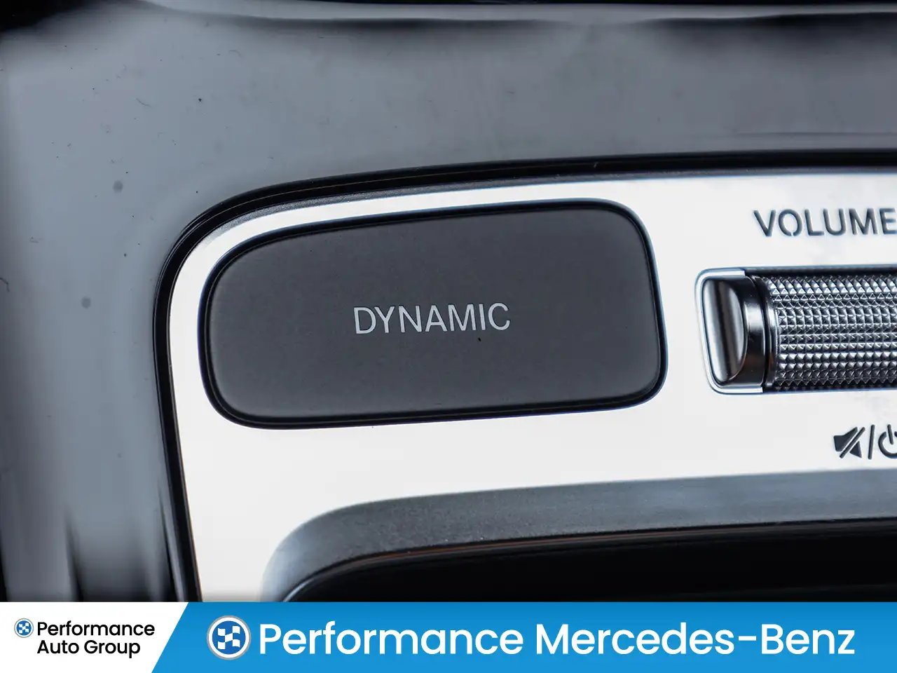 Mercedes-Benz GLA снимка Mercedes-Benz GLA