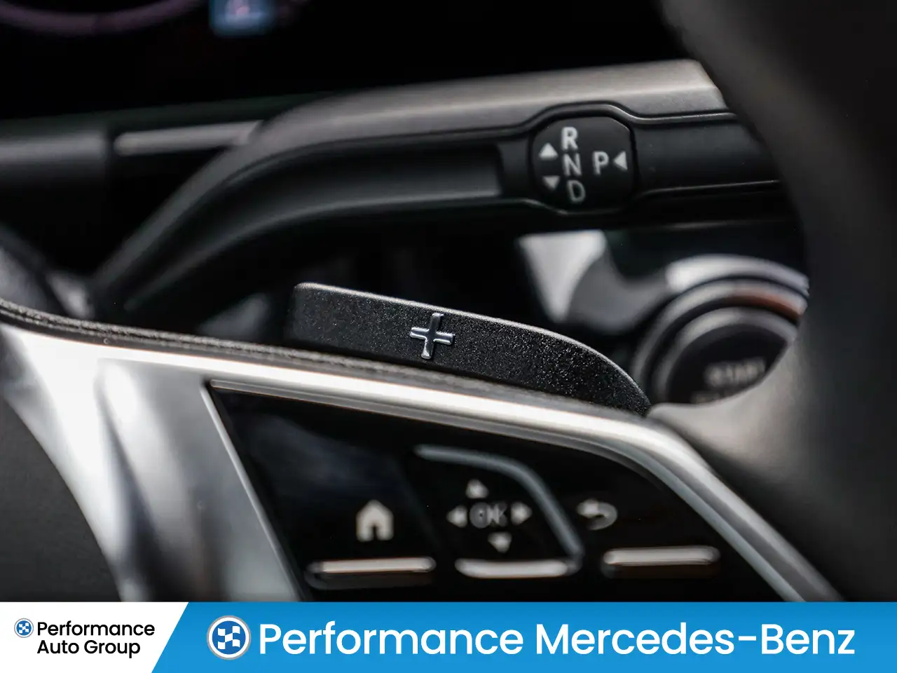 Mercedes-Benz GLA снимка Mercedes-Benz GLA