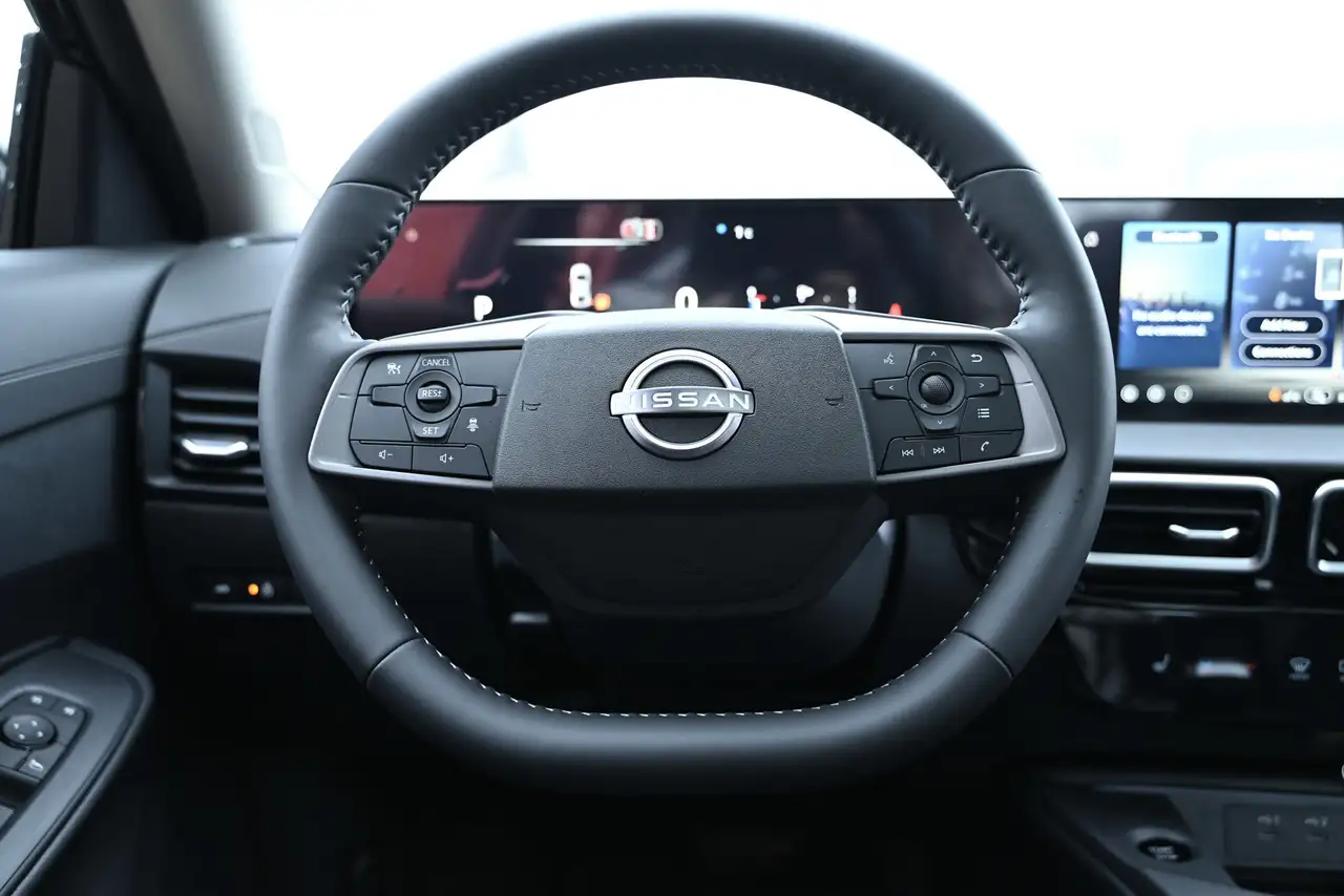 Nissan Sentra fotografie Nissan Sentra