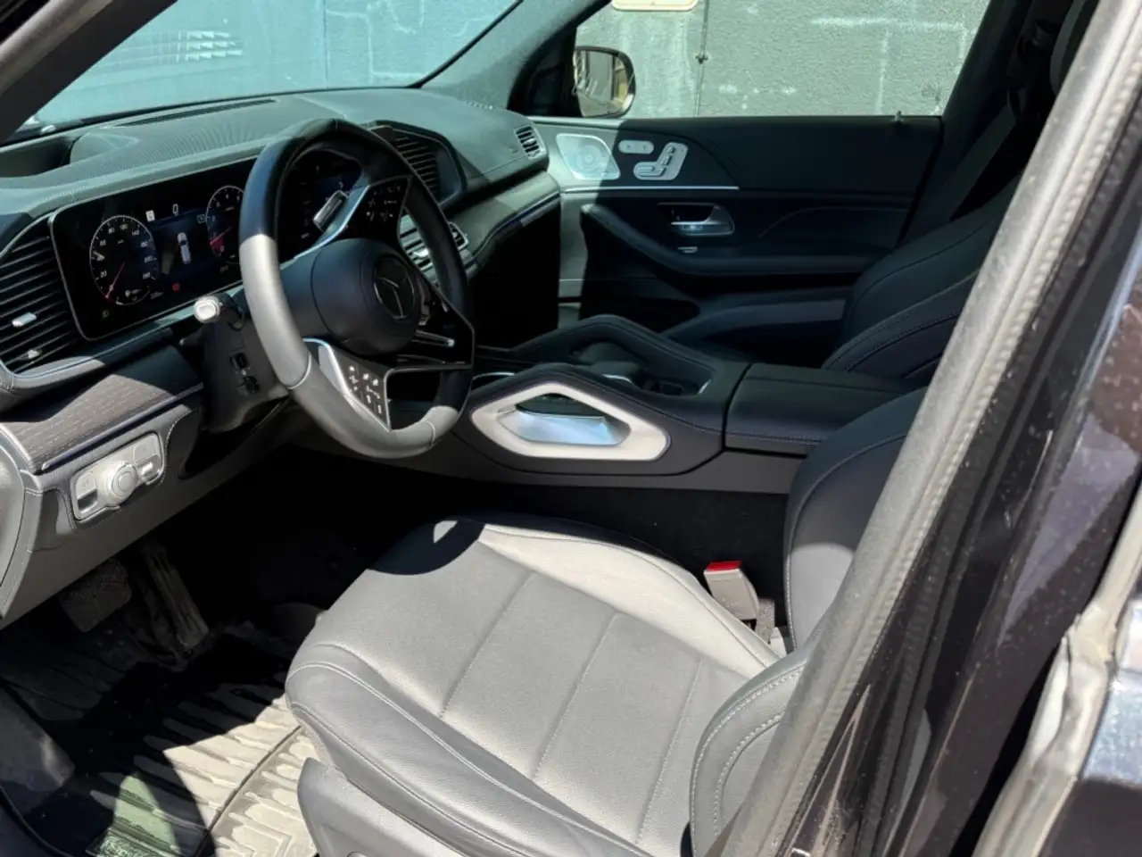 Mercedes-Benz GLE снимка Mercedes-Benz GLE